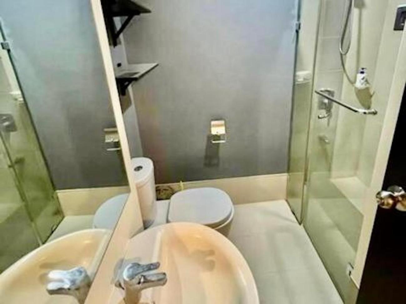 Abreeza Studio Suite 2321 - Pool, Wifi, City View, Washer, Ac, Netflix, Mall Davao ภายนอก รูปภาพ