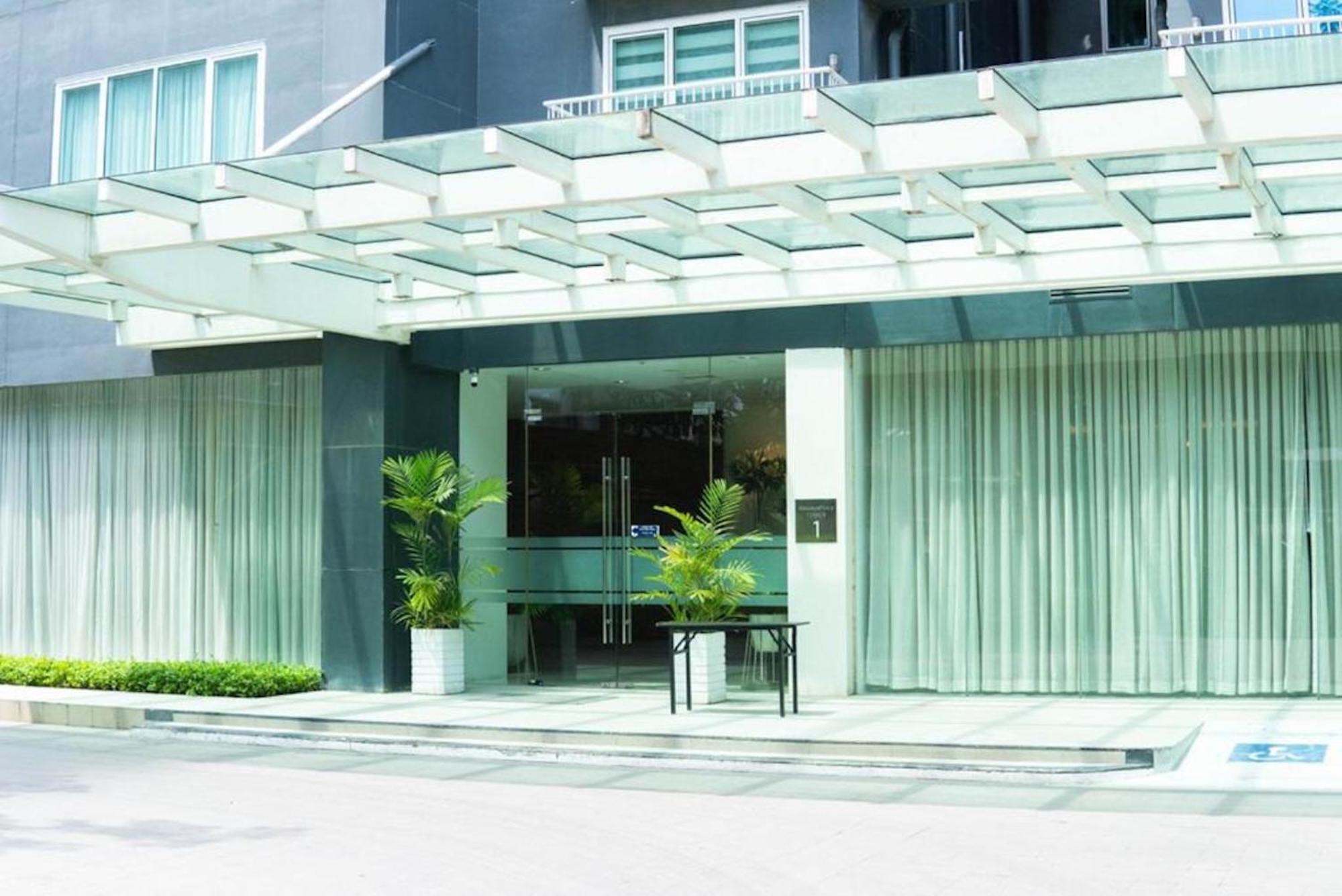 Abreeza Studio Suite 2321 - Pool, Wifi, City View, Washer, Ac, Netflix, Mall Davao ภายนอก รูปภาพ